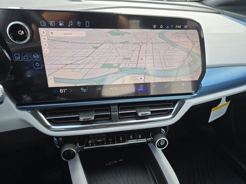 New 2026 Chevrolet Equinox EV LT w/ LPO, All-Weather Mat Package image 15