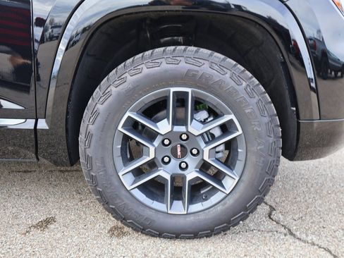 New 2026 GMC Terrain AT4 w/ Convenience Package III image 32