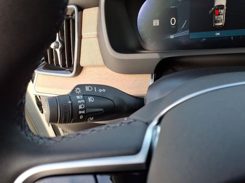 Certified 2026 Volvo XC90 B6 Ultra w/ Protection Package image 17