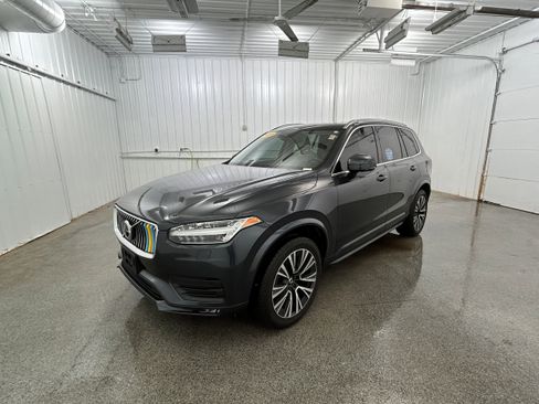 Used 2021 Volvo XC90 T5 Momentum w/ Advanced Package image 18