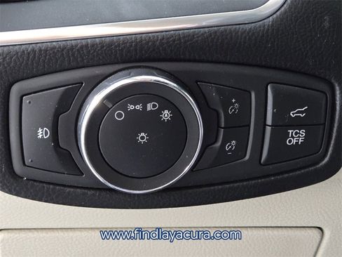 Used 2019 Ford Edge Titanium w/ Cold Weather Package image 21