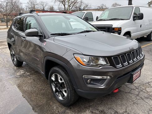 Used 2018 Jeep Compass Trailhawk AWD/4WD image 13