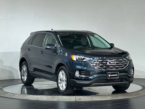 Used 2024 Ford Edge Titanium AWD/4WD image 2