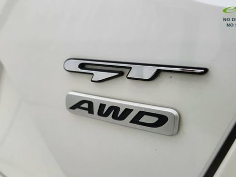 Used 2020 Kia Stinger GT2 AWD/4WD image 18