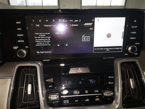 Used 2024 Kia Sorento SX Prestige image 22