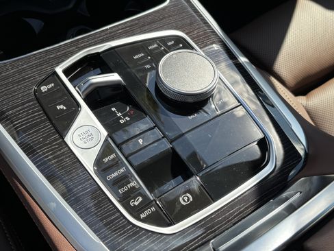 Used 2026 BMW X5 xDrive40i w/ M Sport Package image 29