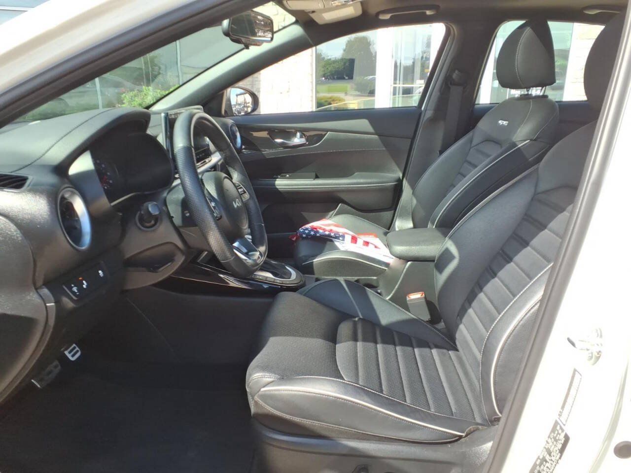 Used 2023 Kia Forte GT-Line w/ GT-Line Premium Package FWD image 25