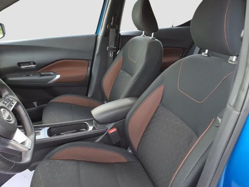 Used 2024 Nissan Kicks SR FWD image 11