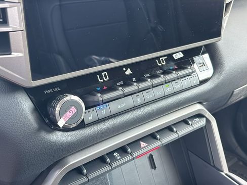 New 2026 Toyota Tundra Limited AWD/4WD image 21