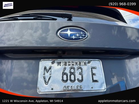 Used 2018 Subaru Outback 3.6R Limited AWD/4WD image 15
