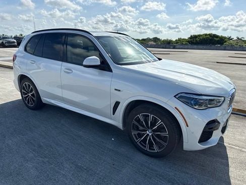 Used 2022 BMW X5 xDrive45e w/ M Sport Package AWD/4WD image 12