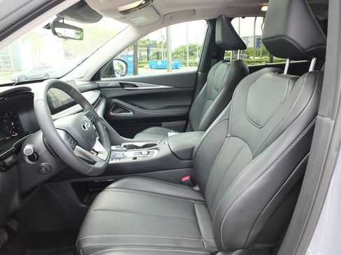 Used 2026 INFINITI QX60 Luxe w/ Cargo Package FWD image 19