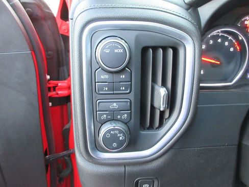 Certified 2020 Chevrolet Silverado 1500 LT w/ All-Star Edition AWD/4WD image 26