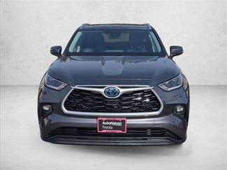 Used 2021 Toyota Highlander XLE video 2