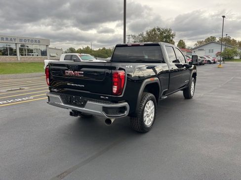 Used 2022 GMC Sierra 2500 SLE w/ SLE Value Package; image 5