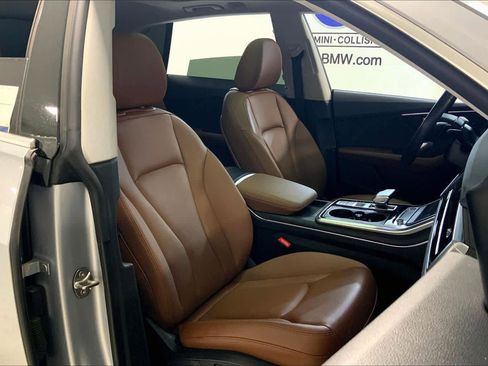 Used 2022 Audi Q8 Premium Plus image 8
