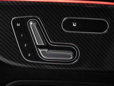 Certified 2026 Mercedes-Benz GLB 35 AMG 4MATIC image 19
