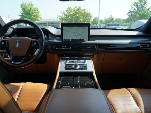 Used 2023 Lincoln Aviator Black Label AWD/4WD image 16