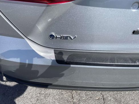 Used 2025 Toyota Camry LE w/ Convenience Package image 28