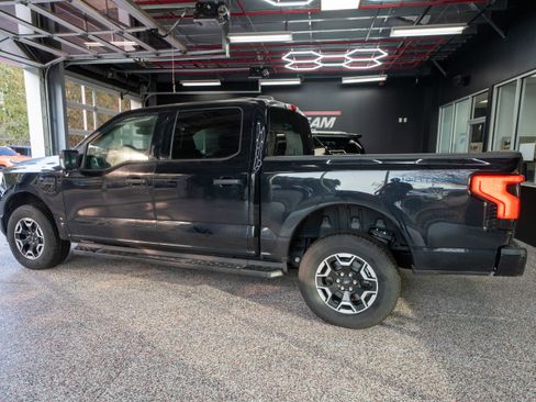 Used 2023 Ford F150 Lightning XLT image 2