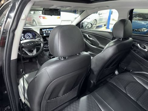 Used 2019 Hyundai Elantra GT w/ Style Package 02 image 27