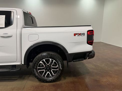 Used 2024 Ford Ranger Lariat w/ FX4 Off-Road Package image 37