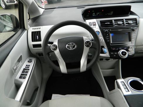 Used 2013 Toyota Prius V Three FWD image 15