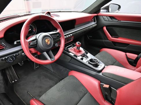 Certified 2022 Porsche 911 GT3 RWD image 4
