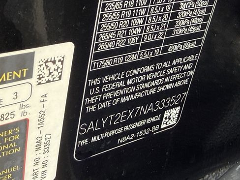 Used 2022 Land Rover Range Rover Velar R-Dynamic S image 35