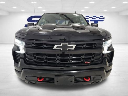 Used 2023 Chevrolet Silverado 1500 LT Trail Boss w/ Convenience Package II image 2