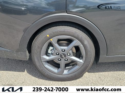 New 2026 Kia K4 FWD image 9