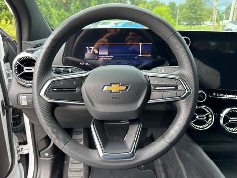 New 2025 Chevrolet Blazer EV LT image 28