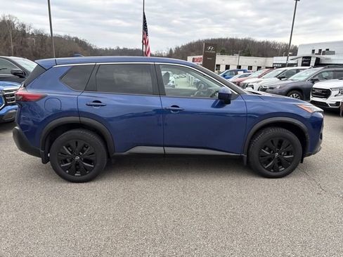 Certified 2023 Nissan Rogue SV image 5