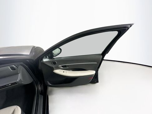 Used 2025 Hyundai Sonata SEL FWD image 31