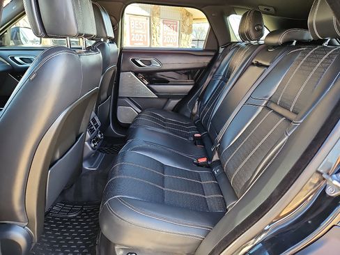 Used 2018 Land Rover Range Rover Velar R-Dynamic SE image 10