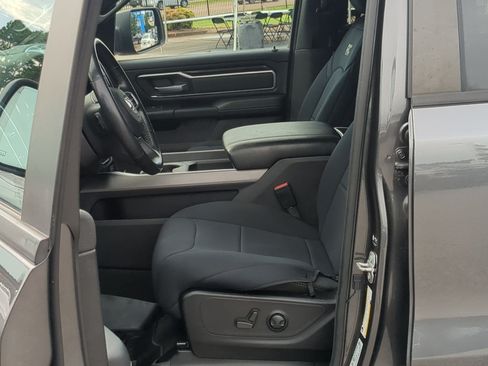 Used 2022 RAM 1500 Big Horn AWD/4WD image 12