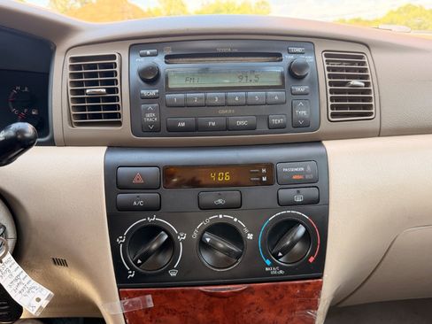 Used 2006 Toyota Corolla LE FWD image 7