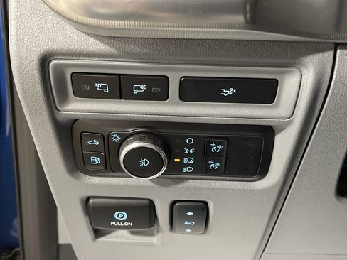 Used 2024 Ford F150 Lariat image 21