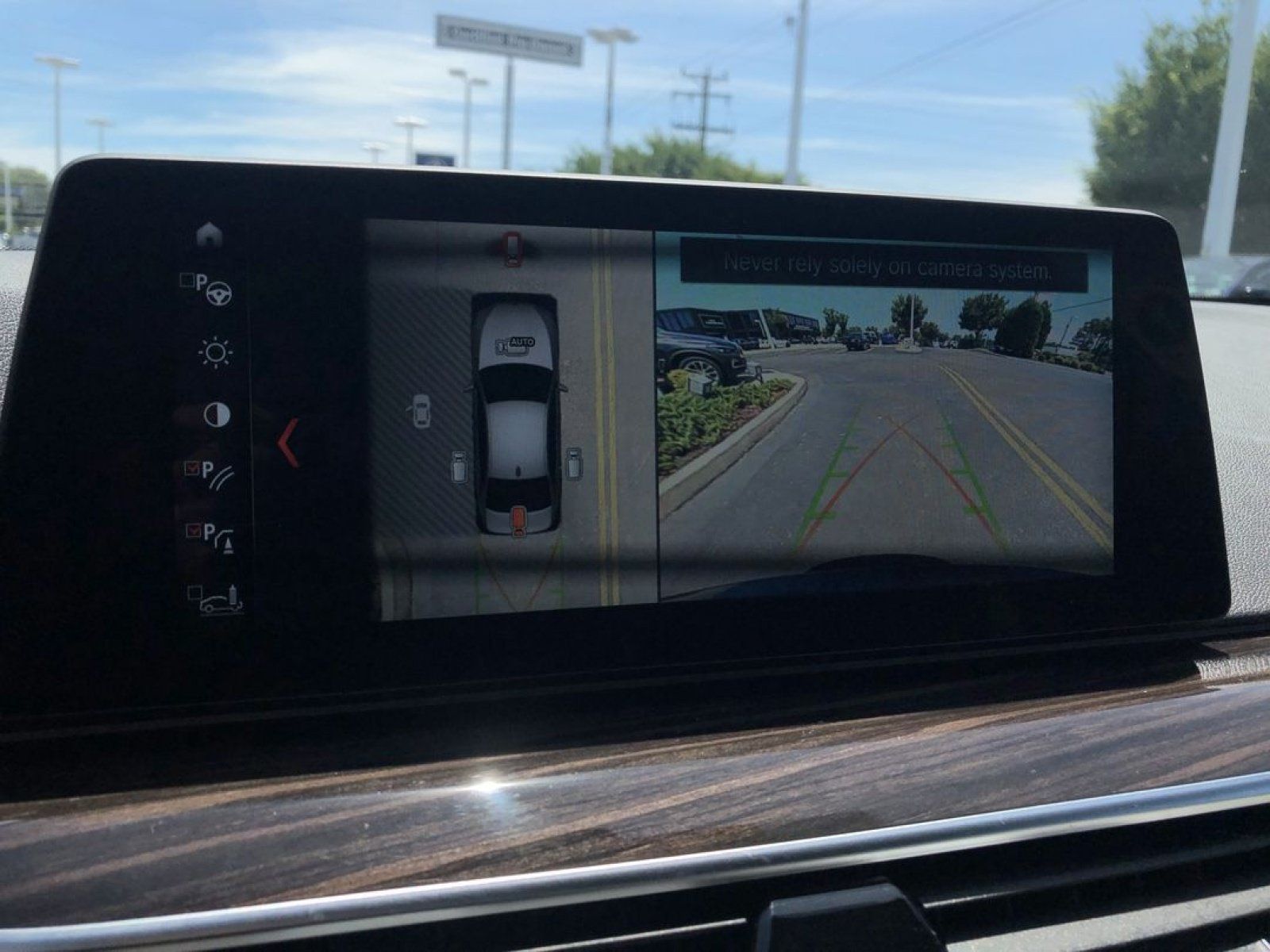 Used 2017 BMW 540i RWD image 23