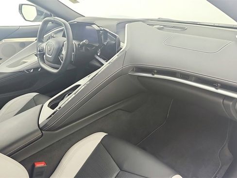 Certified 2024 Chevrolet Corvette Stingray Preferred Cpe w/ 2LT image 29