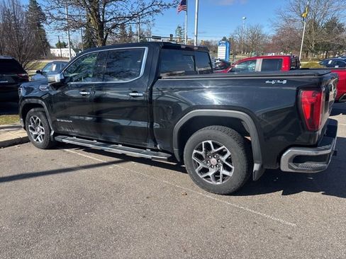 Used 2022 GMC Sierra 1500 SLT w/ SLT Premium Plus Package image 5