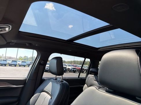 New 2025 Jeep Grand Cherokee L Limited w/ Luxury Tech Group II image 10