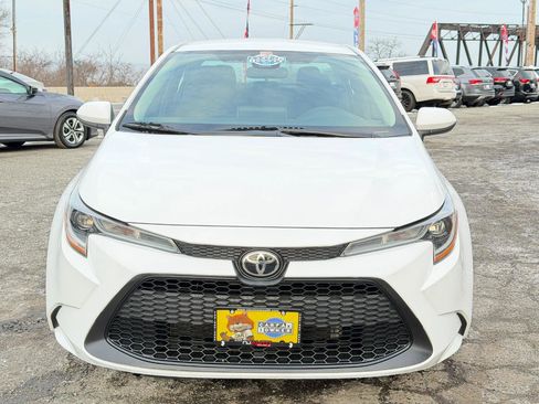 Used 2021 Toyota Corolla LE image 10