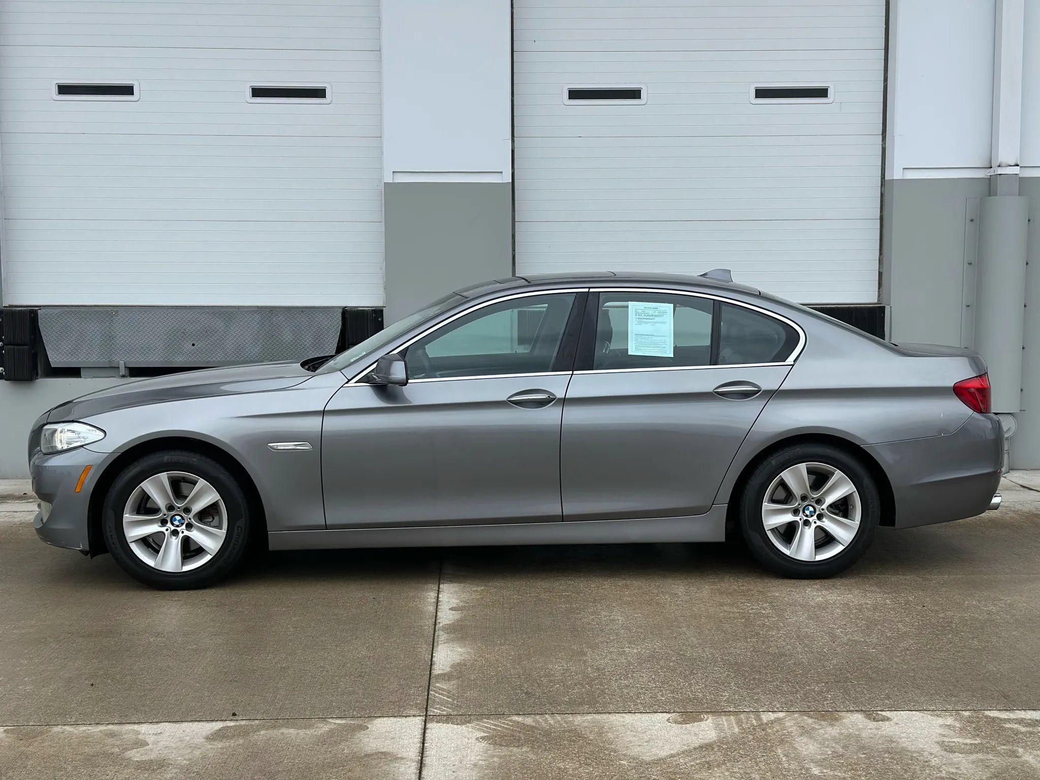 Used 2013 BMW 528i Sedan RWD image 2