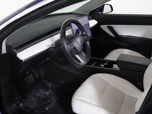 Used 2019 Tesla Model 3 Standard Range Plus image 27