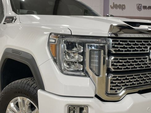 Used 2020 GMC Sierra 2500 Denali w/ Denali Ultimate Package AWD/4WD image 10