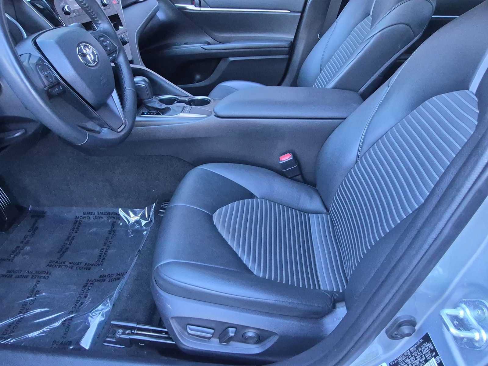 Used 2023 Toyota Camry SE FWD image 16