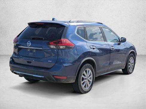 Used 2019 Nissan Rogue SV image 5