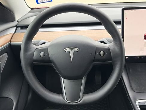 Used 2022 Tesla Model 3 image 15