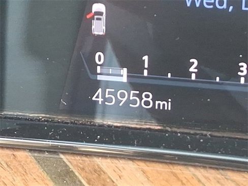 Certified 2023 Cadillac Escalade Sport Platinum w/ LPO, ONYX Package image 21